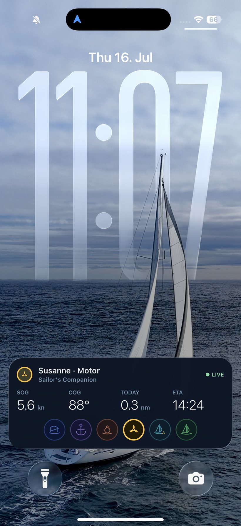 Lock Screen Live Activity with SOG, course, today's miles and ETA
